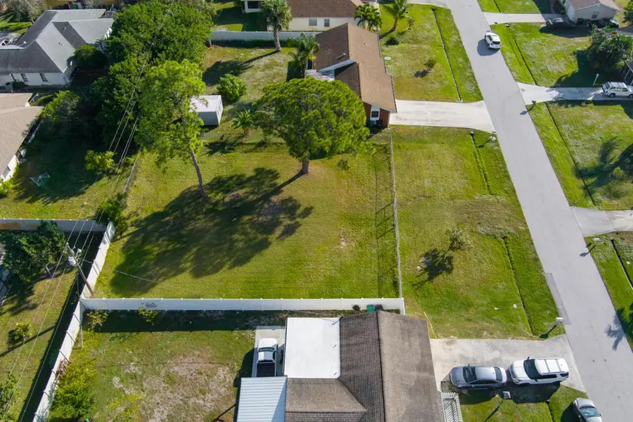 171 SE Dwight Avenue, Port Saint Lucie, FL 34983 - Image #2