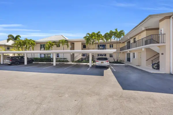 4 SE Turtle Creek Drive #E, Jupiter, FL 33469