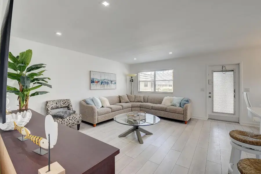 461 N Brittany J, Delray Beach, FL 33446 - #2