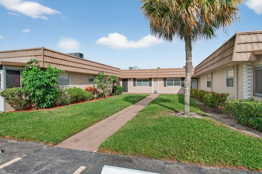 316 Seville N, Delray Beach, FL 33446 - Image #3