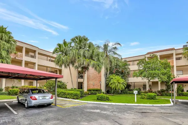 7460 La Paz Boulevard #108, Boca Raton, FL 33433