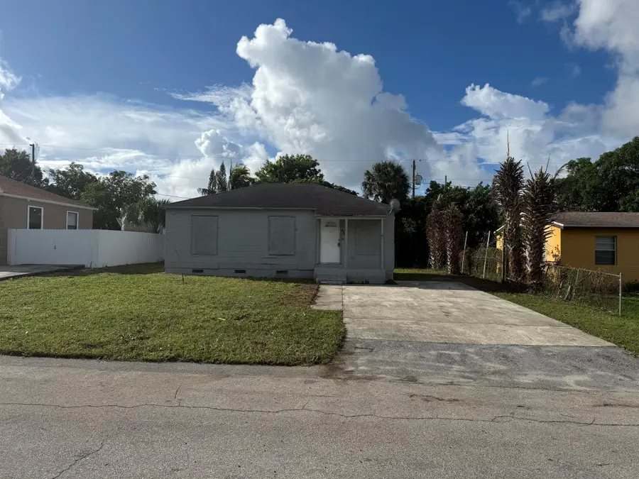 956 43rd Street, West Palm Beach, FL 33407 - Image #2