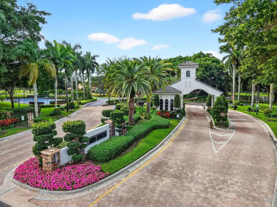 10305 Avenida Del Rio, Delray Beach, FL 33446 - Image #2