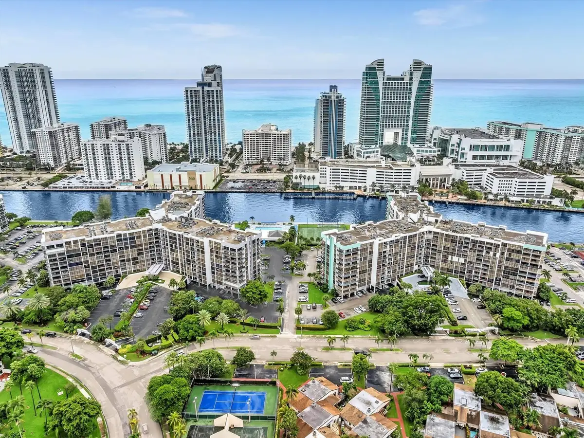 600 Parkview Drive #719, Hallandale Beach, FL 33009 - Image #1
