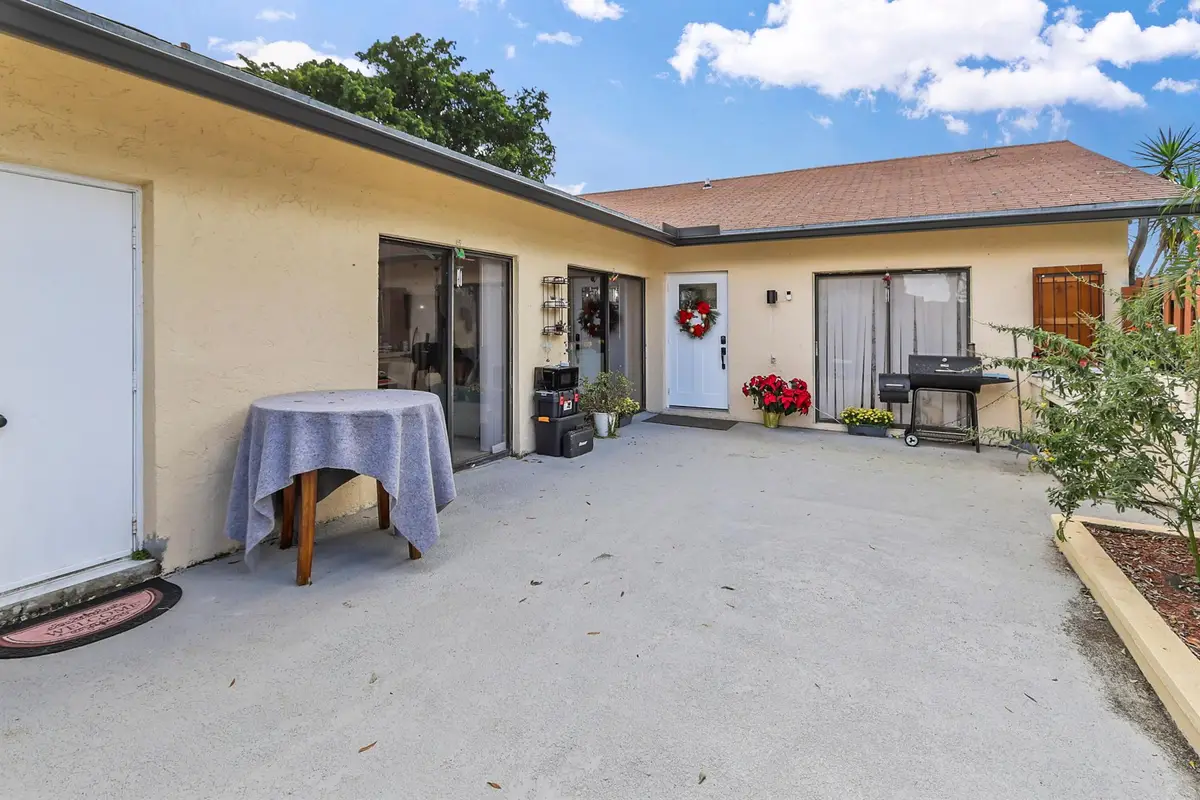 1040 Summit Place Circle #A, West Palm Beach, FL 33415 - Image #1