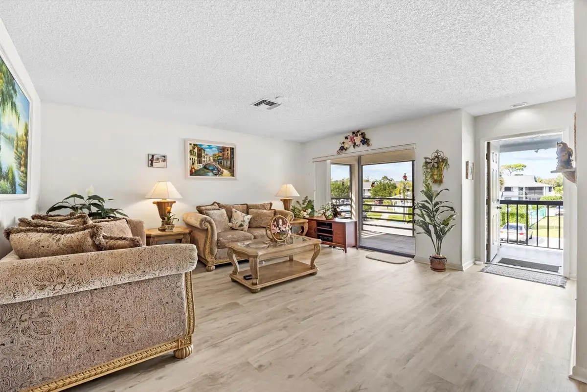 1250 SE Parkview Place #C6, Stuart, FL 34994 - Image #1