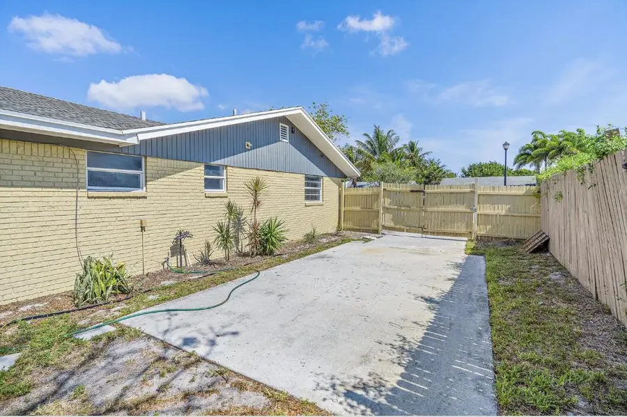 320 Fern Street, Jupiter, FL 33458 - Image #3