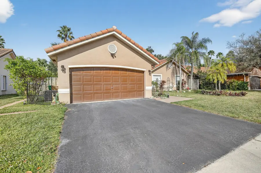 12623 SW 8th Court, Davie, FL 33325 - Image #2