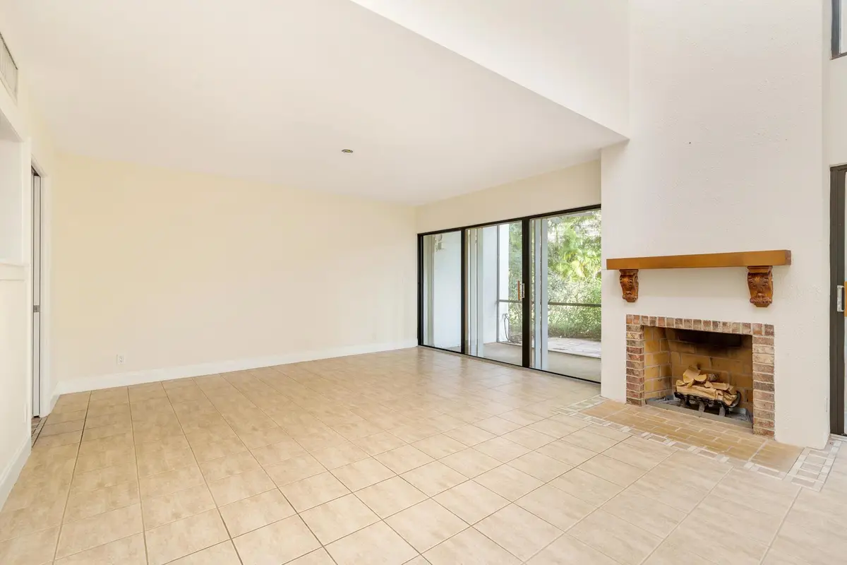 1900 Presidential Way #1-F, West Palm Beach, FL 33401 - Image #1