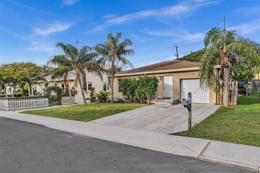 811 N B Street, Lake Worth Beach, FL 33460 - Image #2