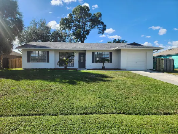941 SW Mccall Road, Port St Lucie, FL 34953