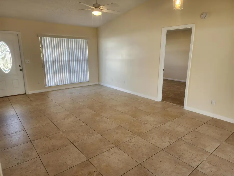 941 SW Mccall Road, Port Saint Lucie, FL 34953 - Image #3