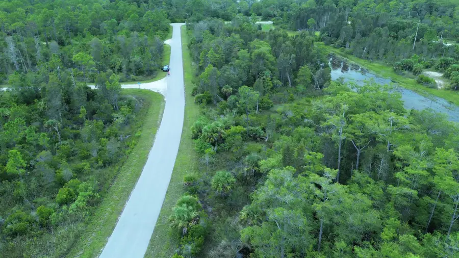 482 Westchester Drive, Lehigh Acres, FL 33972 - Image #2