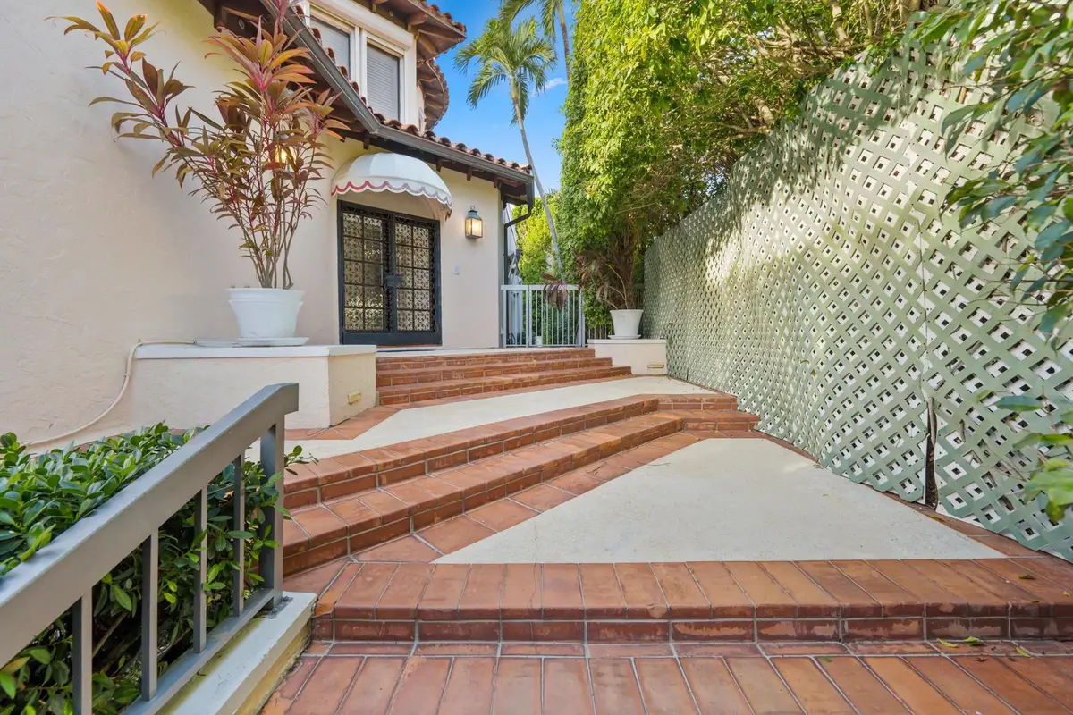 265 Everglade Avenue, Palm Beach, FL 33480 - Image #1