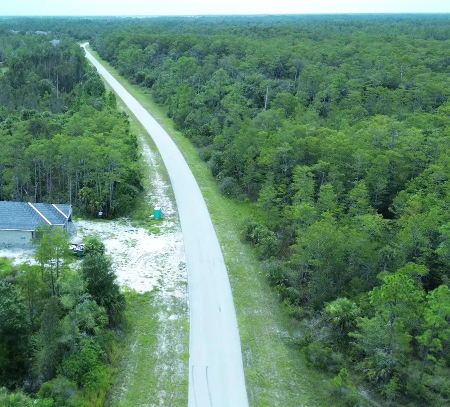 483 Greenbriar Boulevard, Lehigh Acres, FL 33972 - Image #2