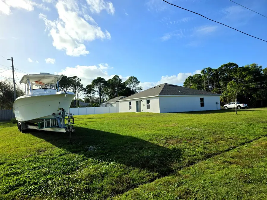 2772 SE Garfield Avenue, Port Saint Lucie, FL 34952 - Image #2