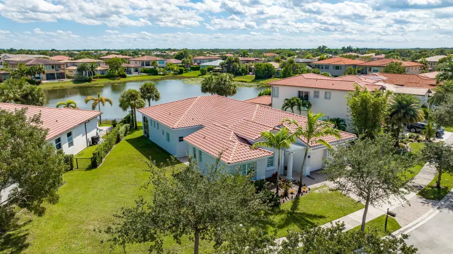 8199 NW 124th Terrace, Parkland, FL 33076 - Image #3