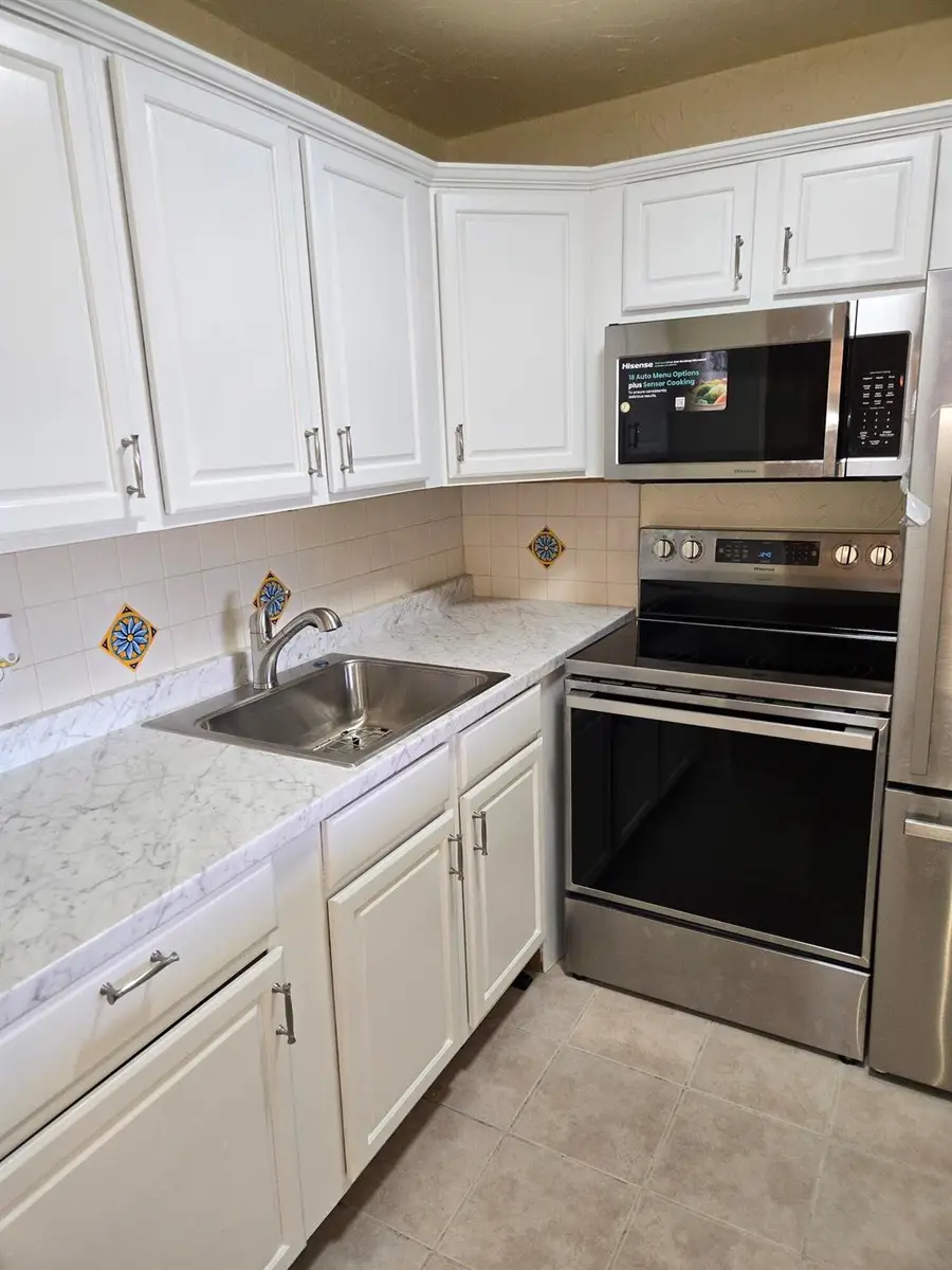 290 Chatham O, West Palm Beach, FL 33417 - Image #3