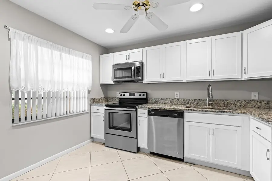 9270 Vista Del Lago #E27, Boca Raton, FL 33428 - Image #2