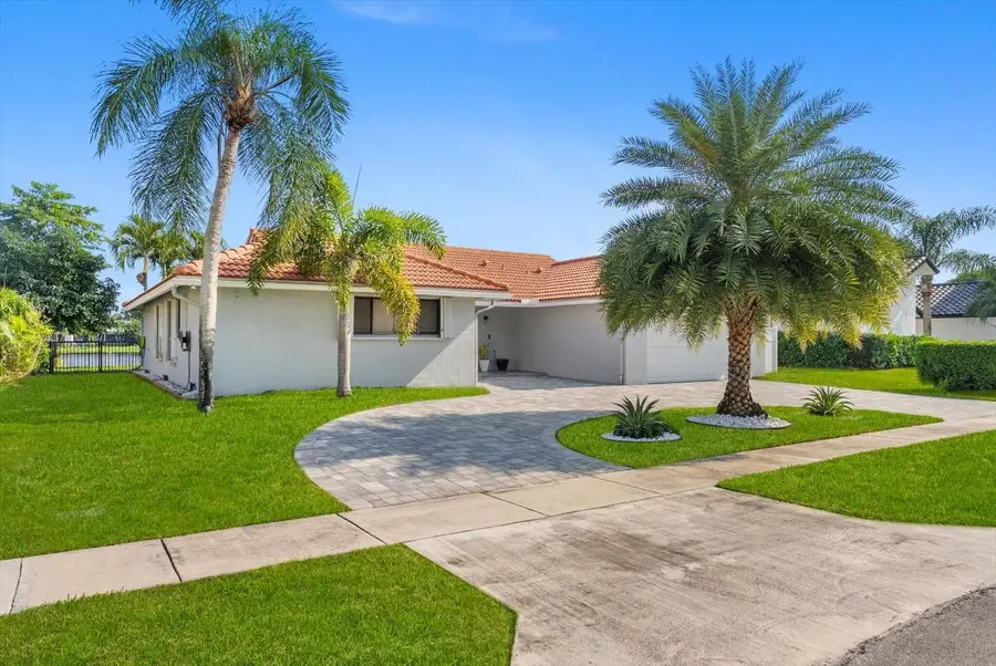 2672 SW 23rd Cranbrook Drive, Boynton Beach, FL 33436 - Image #2