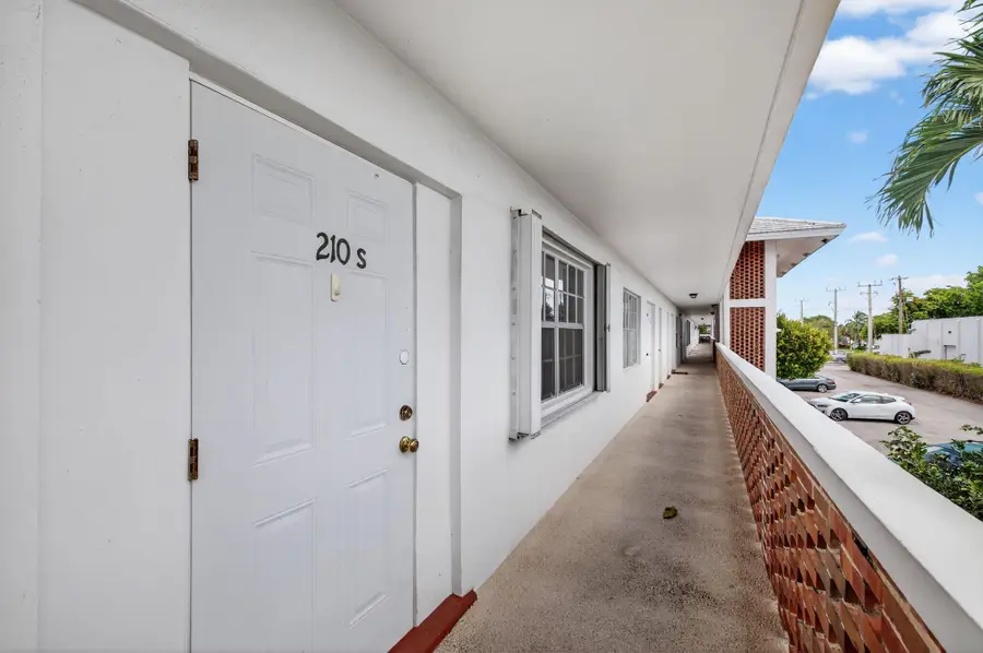 2050 NE 39th Street #S210, Lighthouse Point, FL 33064 - Image #3