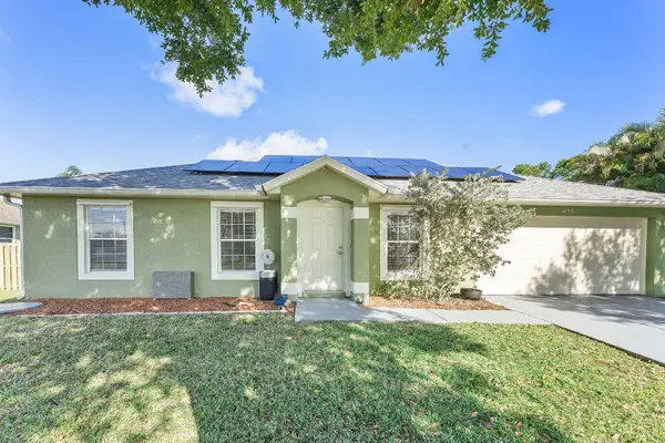 655 SE Ron Rico Terrace, Port St Lucie, FL 34983