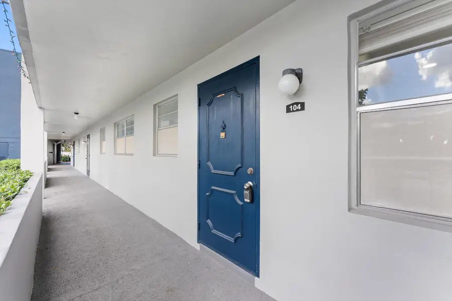 7797 Golf Cir Drive #104, Margate, FL 33063 - Image #2