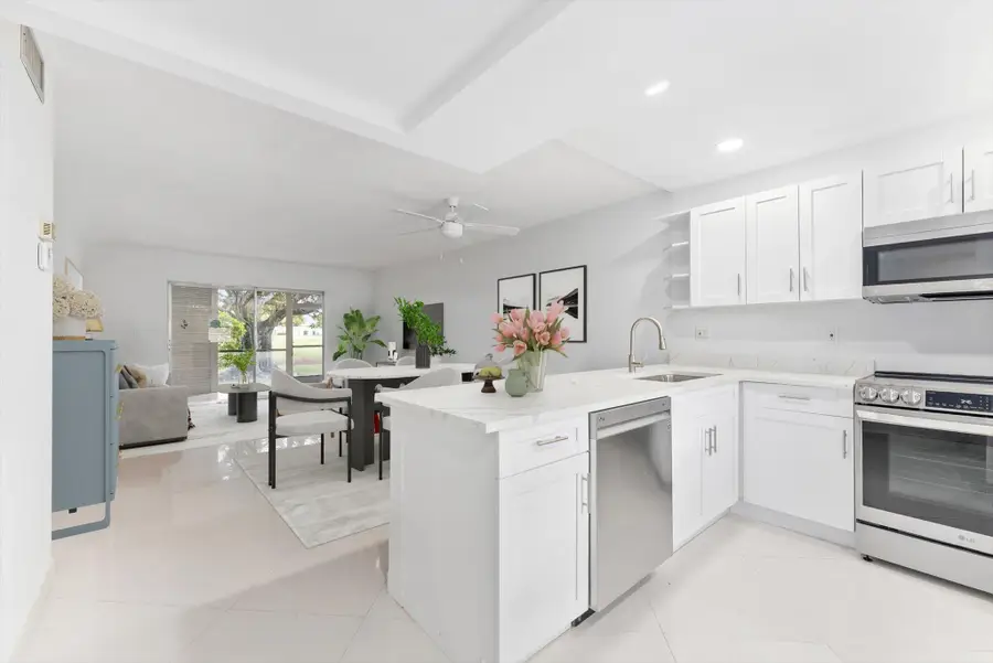 7797 Golf Cir Drive #104, Margate, FL 33063 - Image #3