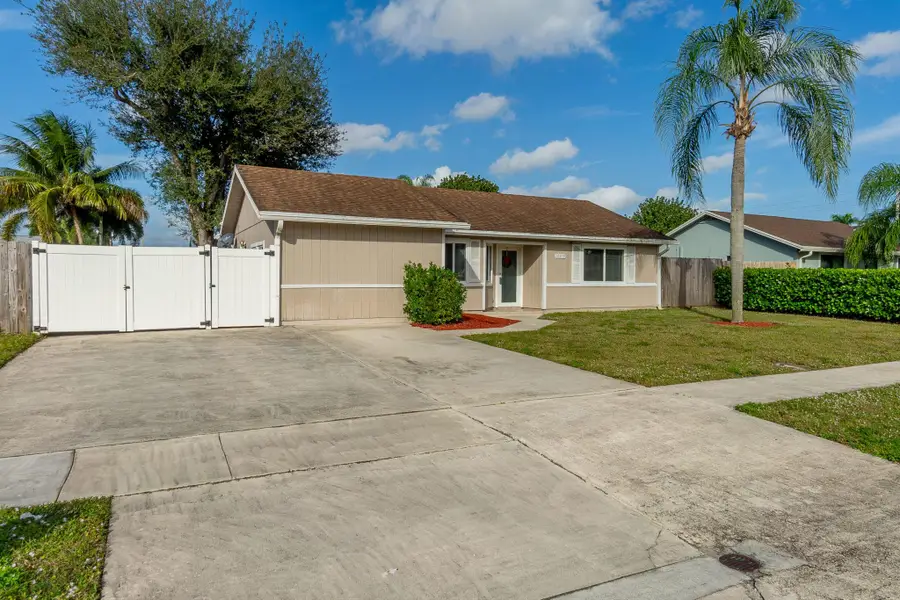 10079 Patience Lane, Royal Palm Beach, FL 33411 - Image #2
