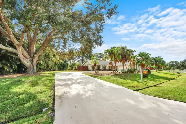 3060 SE Darien Road, Port St Lucie, FL 34952