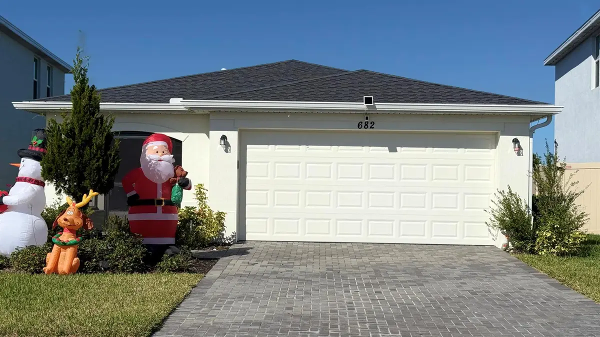 682 Papillon Street Sw, Palm Bay, FL 32908 - Image #1