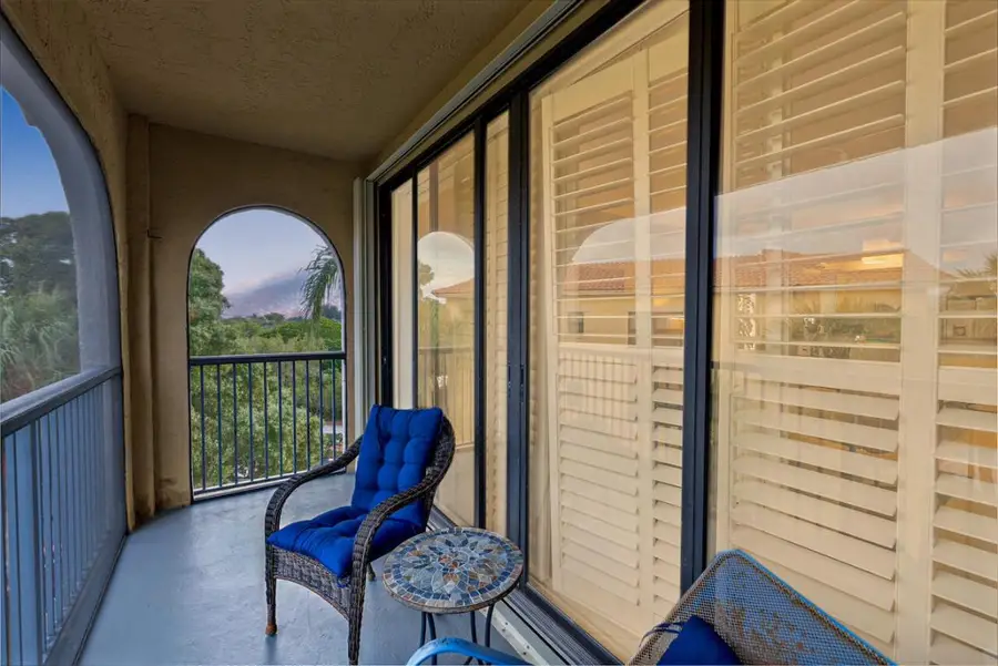 300 Uno Lago Drive #405, Juno Beach, FL 33408 - Image #3