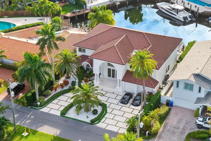 16430 NE 30th Avenue, North Miami Beach, FL 33160 - #2