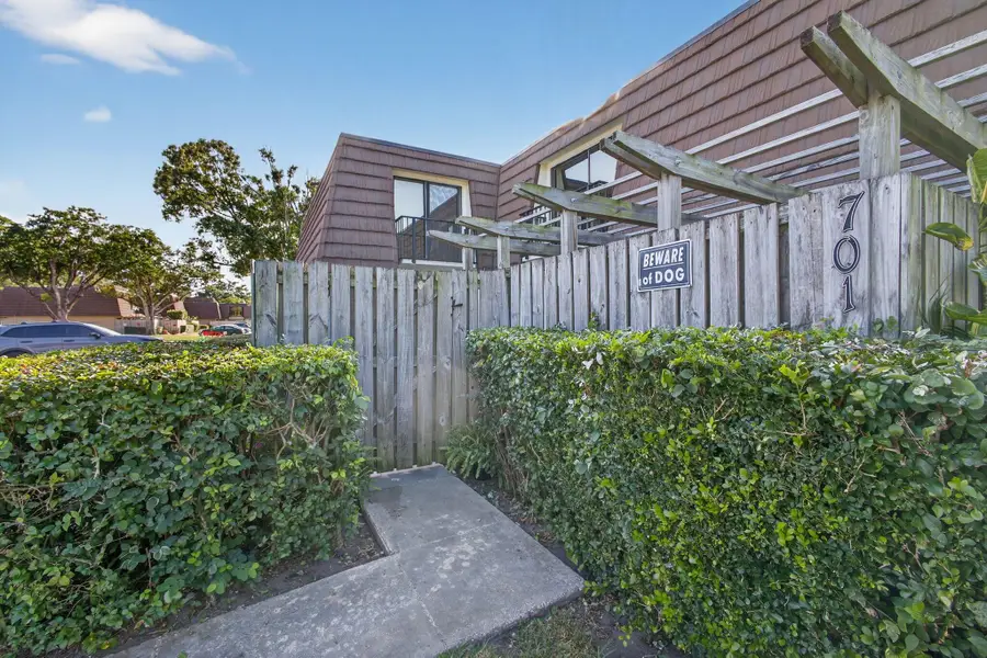 701 7th Lane, Palm Beach Gardens, FL 33418 - Image #3
