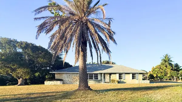 2092 SE Allamanda Drive, Port St Lucie, FL 34952