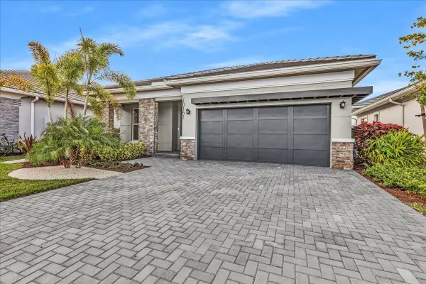 10161 Timber Creek Way, Palm Beach Gardens, FL 33412