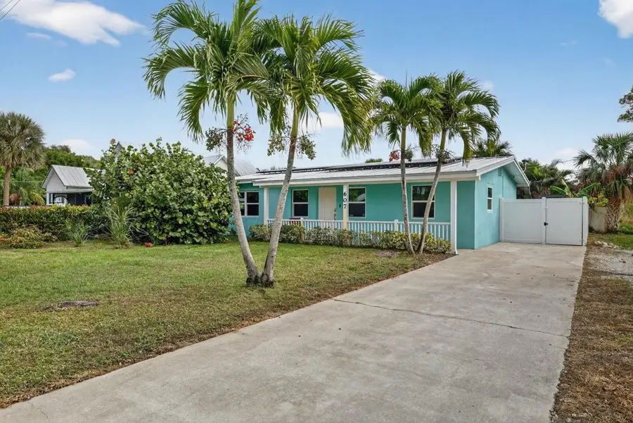 607 SE Cortez Avenue, Stuart, FL 34994 - Image #3