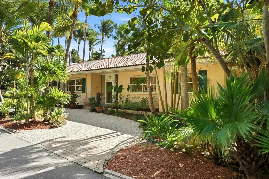 110 Merrain Road, Palm Beach, FL 33480 - Image #2