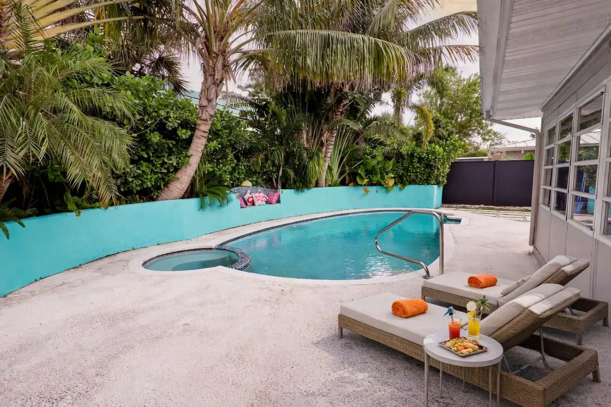 113 Park Lane E, Hypoluxo, FL 33462 - Image #1