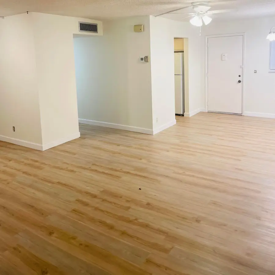 725 Lori Drive #412, Palm Springs, FL 33461 - #2