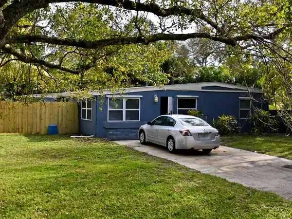 2504 Rolyat Street, Fort Pierce, FL 34947