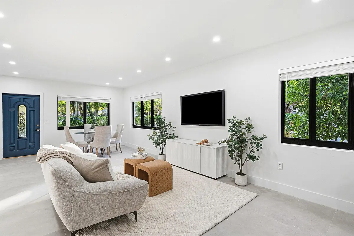 447 36th Street, West Palm Beach, FL 33407 - Image #1