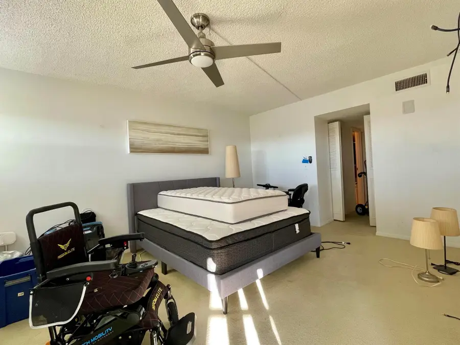 3661 Via Poinciana #604, Lake Worth, FL 33467 - Image #3