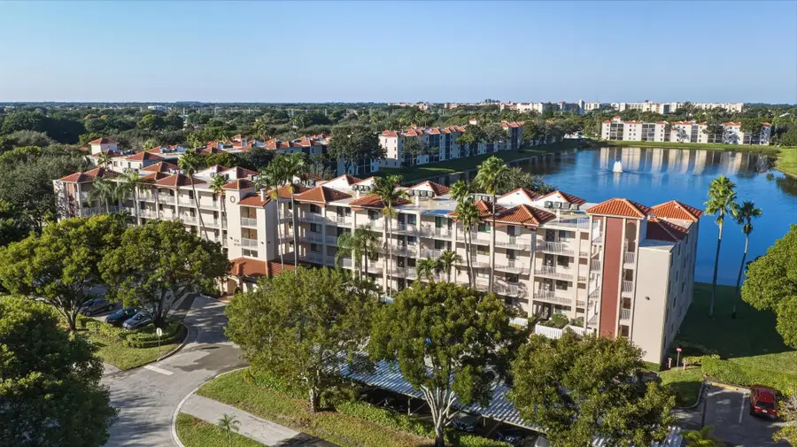 6121 Pointe Regal Circle #301, Delray Beach, FL 33484 - Image #2