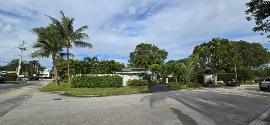 1701 NE 16th Avenue, Fort Lauderdale, FL 33305 - Image #2