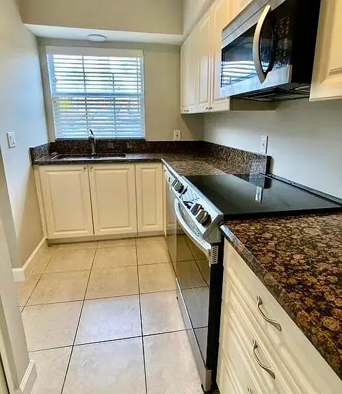 413 N Cypress Drive #4, Tequesta, FL 33469 - Image #3