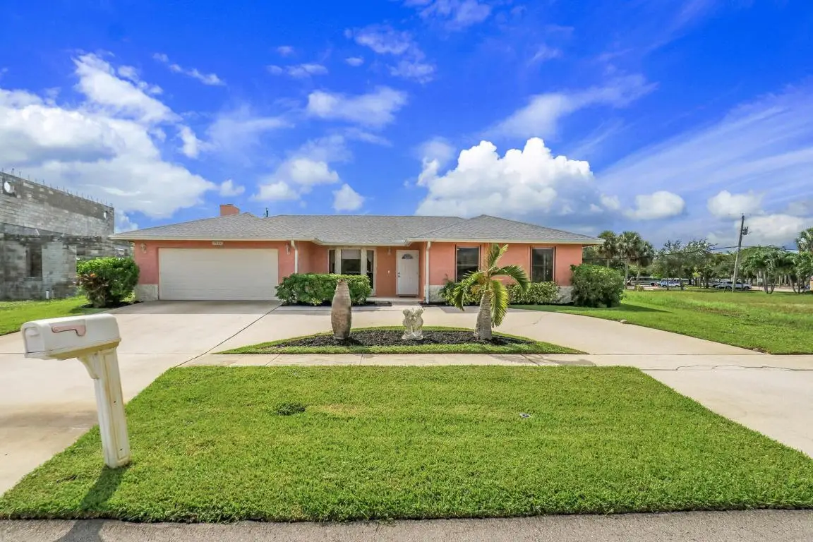1334 N Mangonia Drive Drive, West Palm Beach, FL 33401 - Image #1