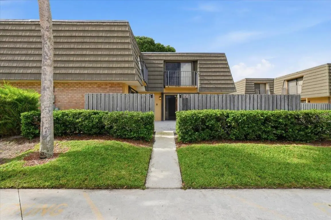712 7th Way, West Palm Beach, FL 33407 - Image #1