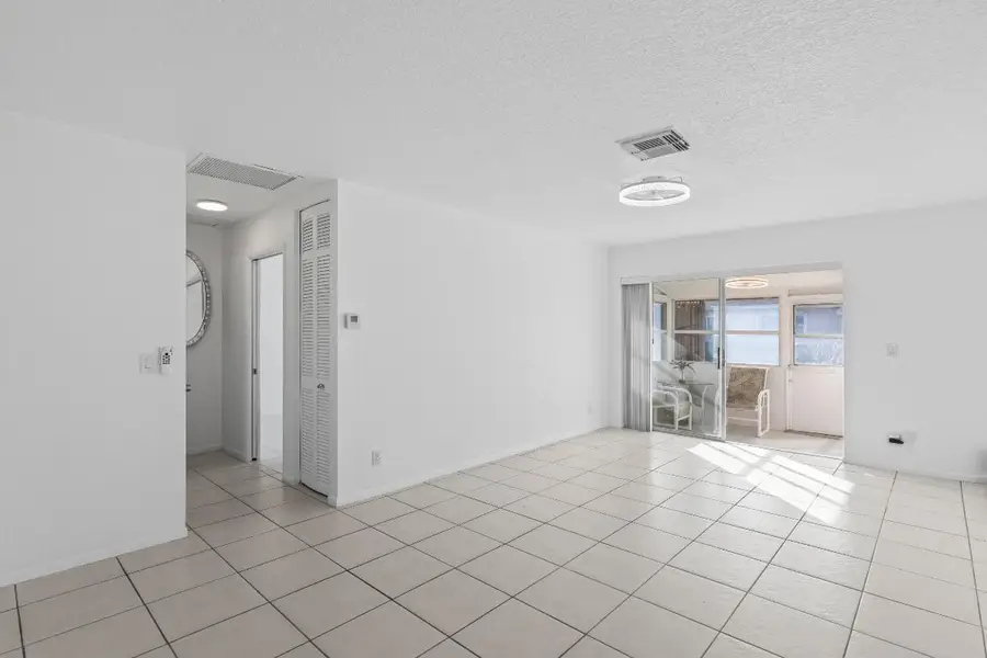 2727 Dudley Drive W #G, West Palm Beach, FL 33415 - Image #3