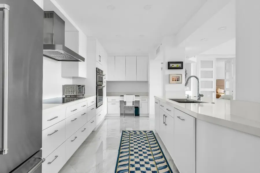 100 SE 5th Avenue #302, Boca Raton, FL 33432 - Image #2